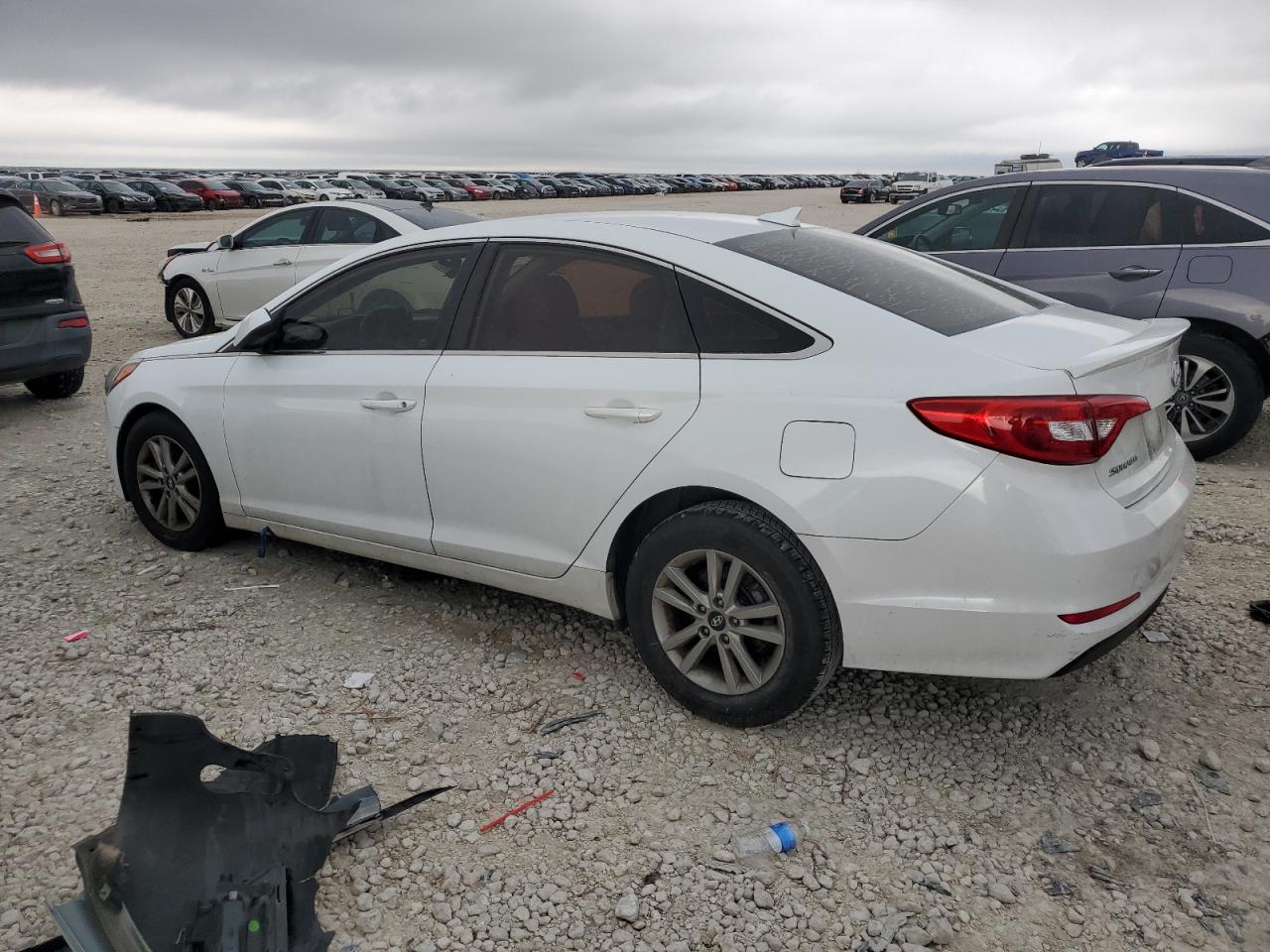 2015 Hyundai Sonata - Image 2