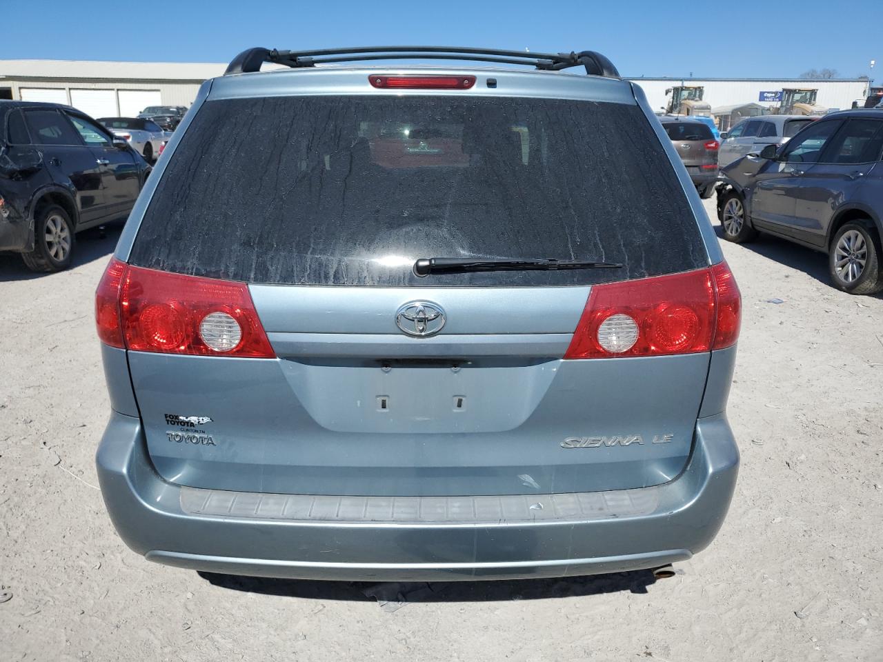 2006 Toyota Sienna - Image 6