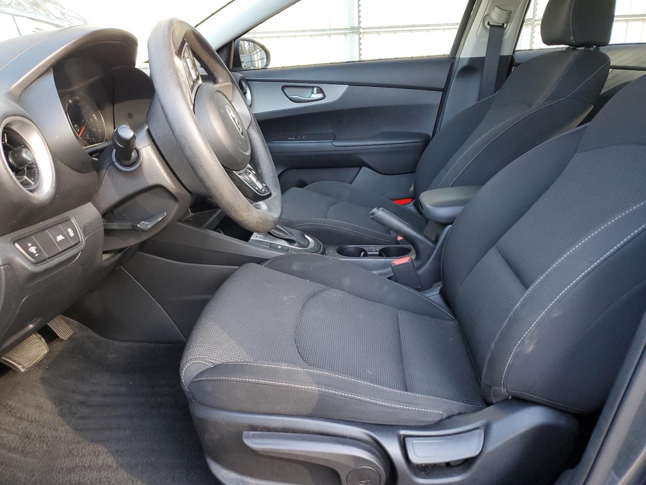 2021 Kia Forte - Image 7