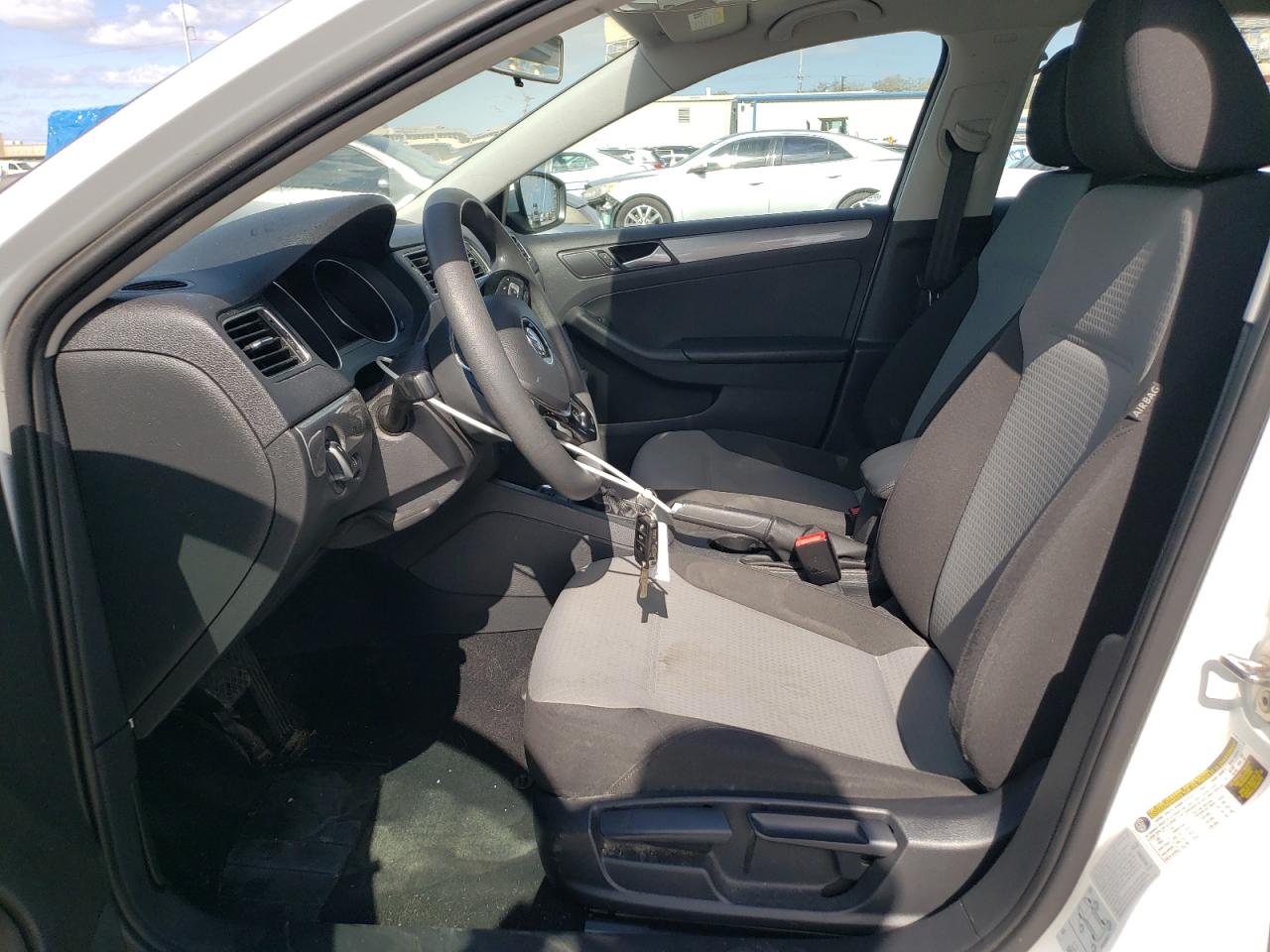 2018 Volkswagen Jetta - Image 7