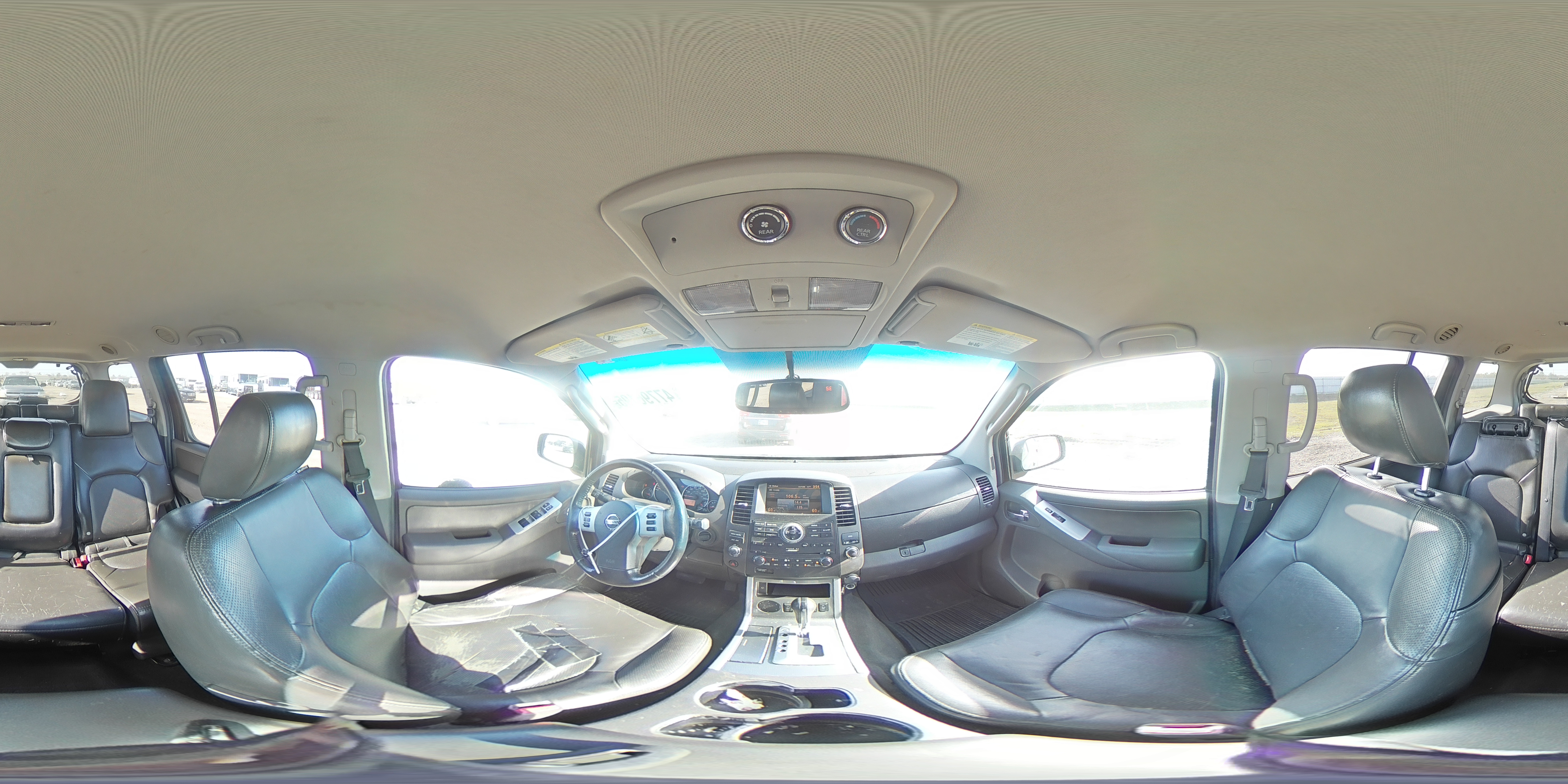 2012 Nissan Pathfinder - Image 12