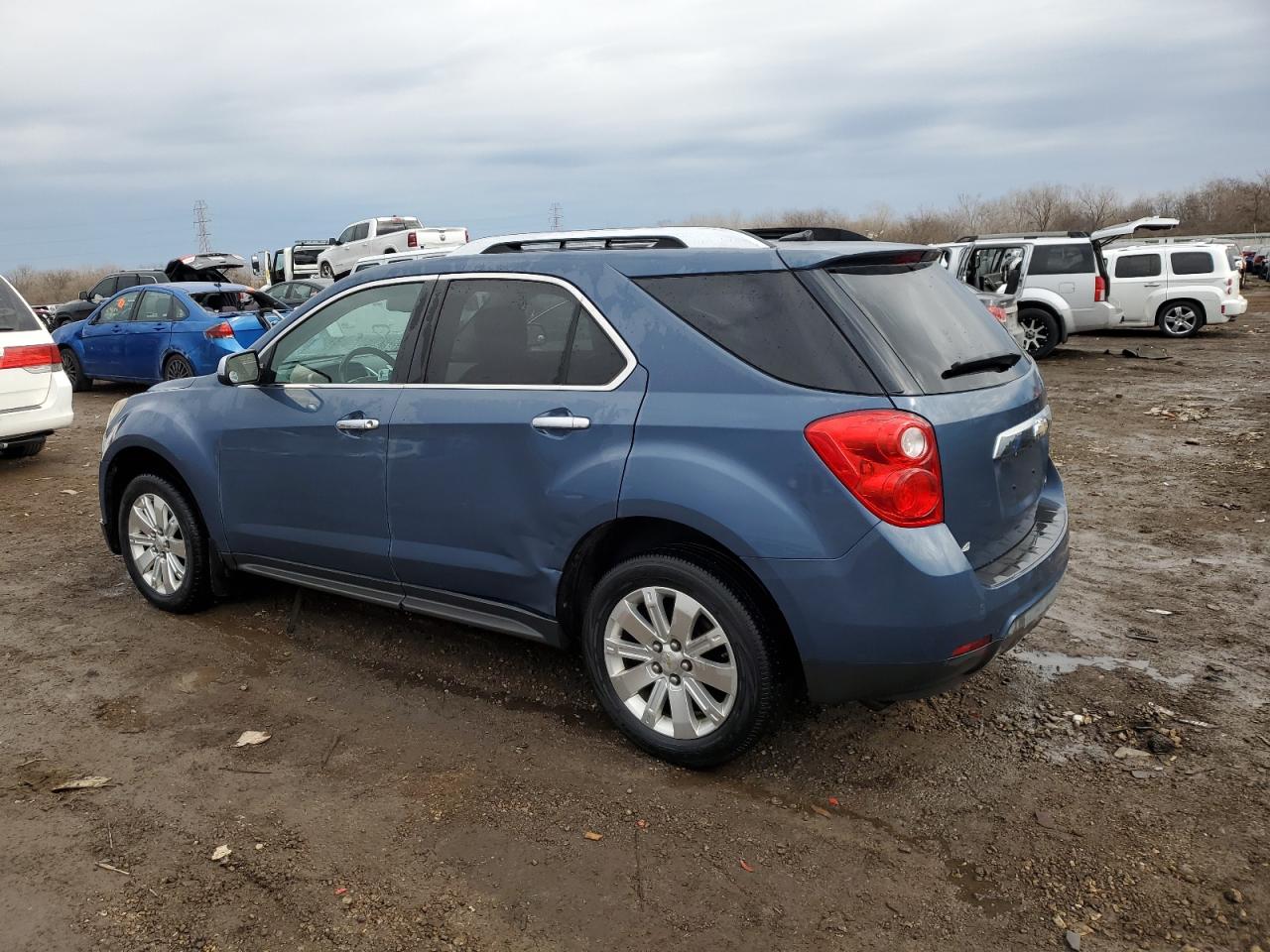 2011 Chevrolet Equinox - Image 2