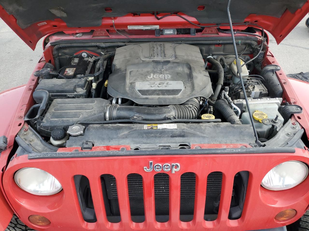 2012 Jeep Wrangler - Image 12