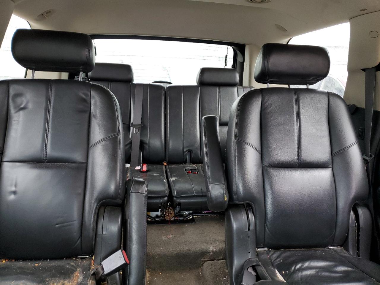 2009 GMC Yukon - Image 10