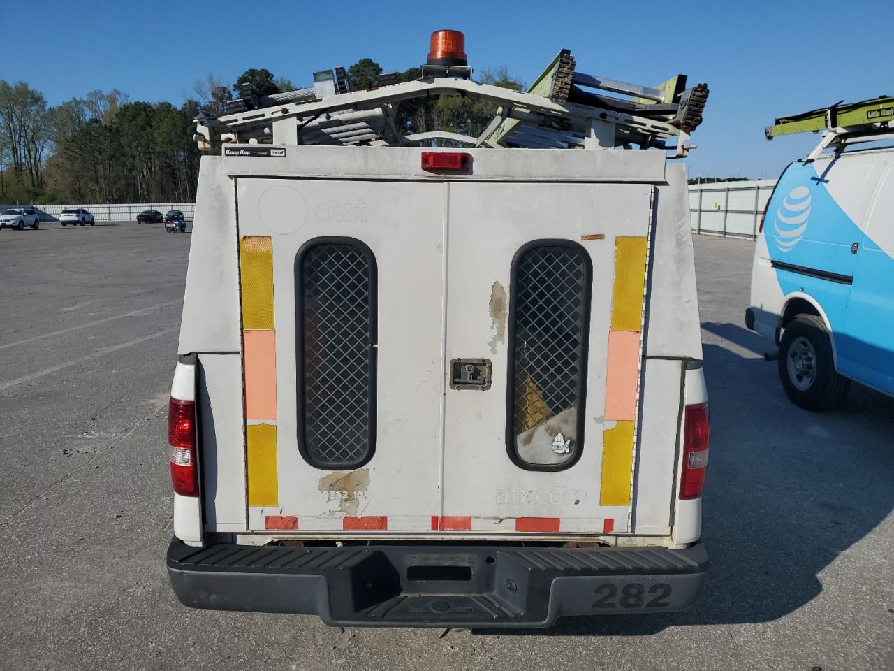 2008 Ford F150 VIN: 1FTRF12268KD93173 Lot: 50549075