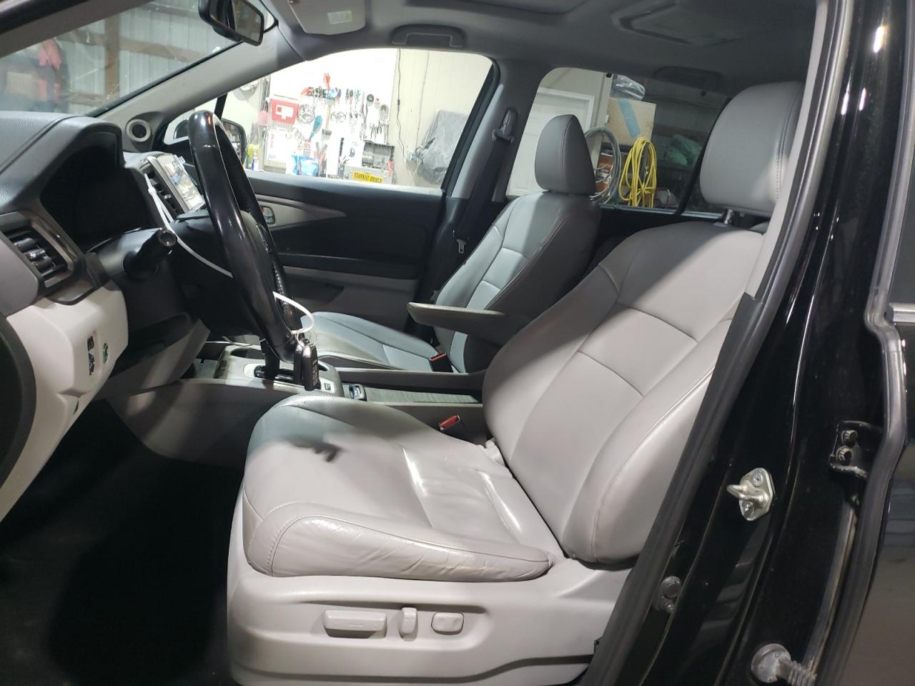 5FNYF6H87GB117200 HONDA PILOT 2016