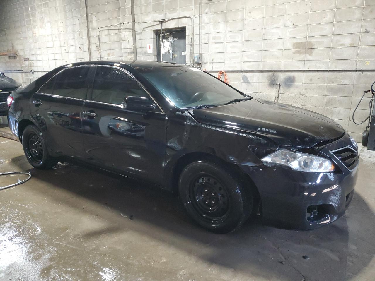 2011 Toyota Camry - Image 4