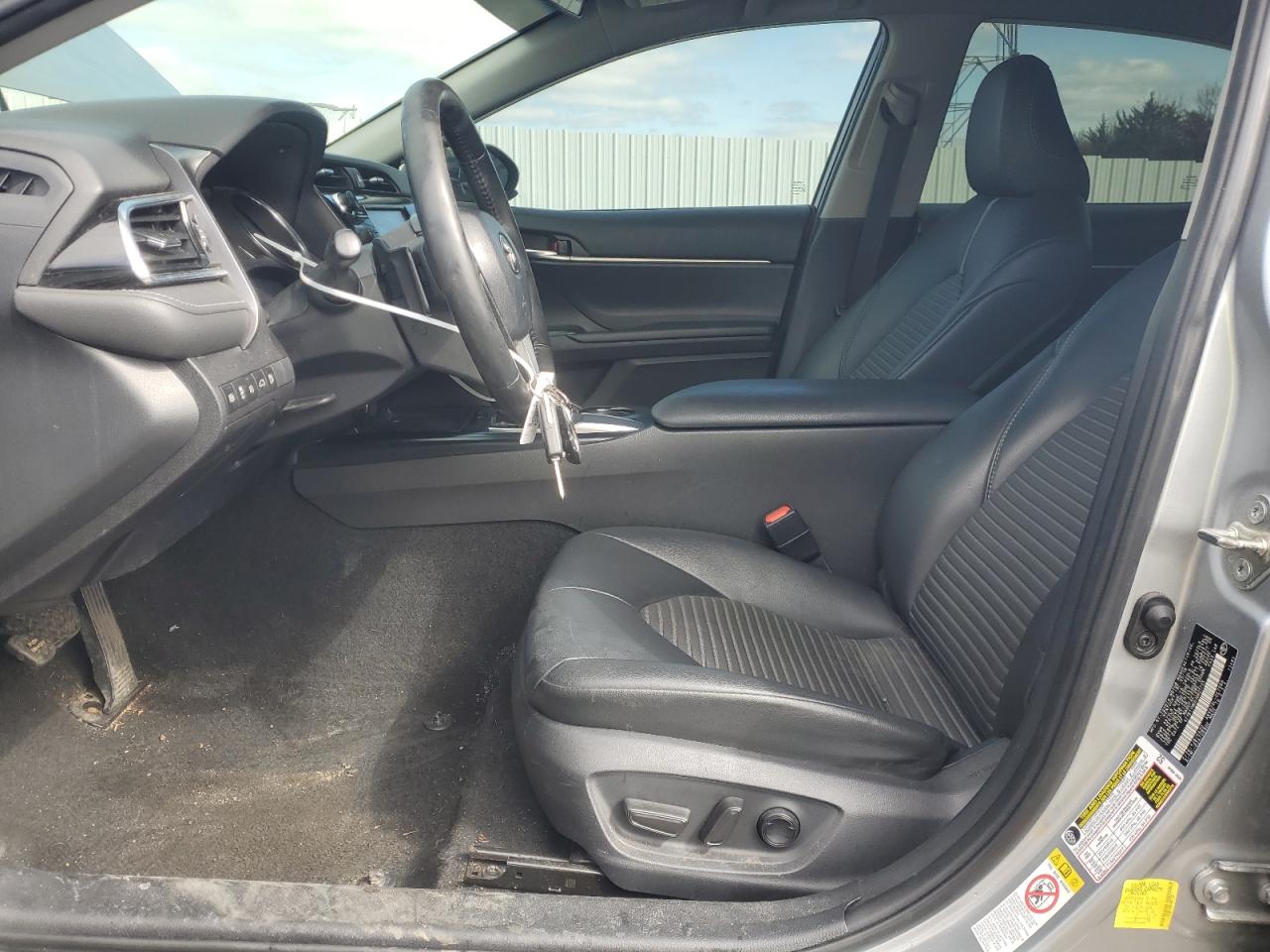 4T1B11HK0JU627725 TOYOTA CAMRY 2018