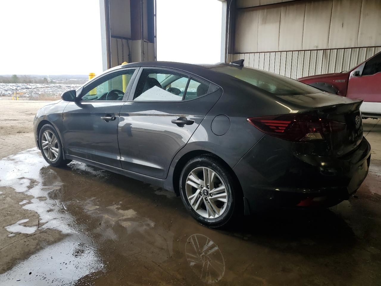 2020 Hyundai Elantra - Image 2