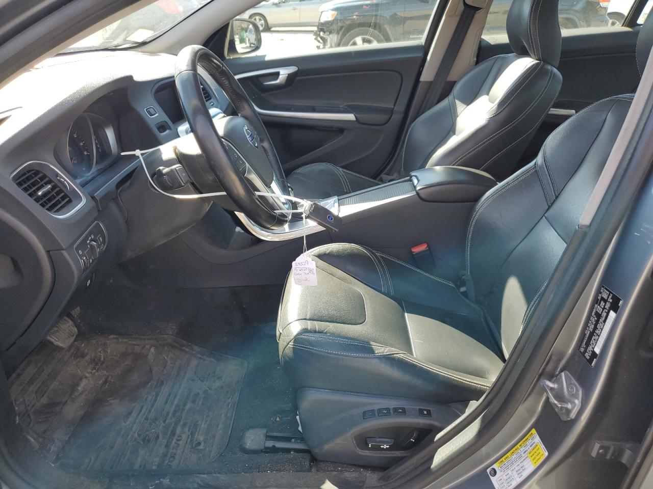 2018 Volvo S60 - Image 7