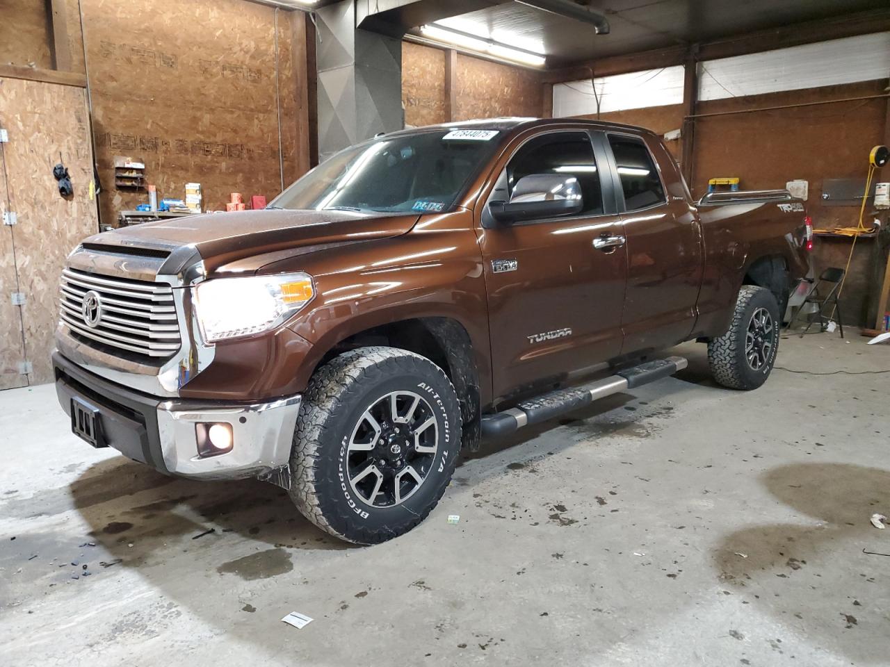 2015 Toyota Tundra - Image 1