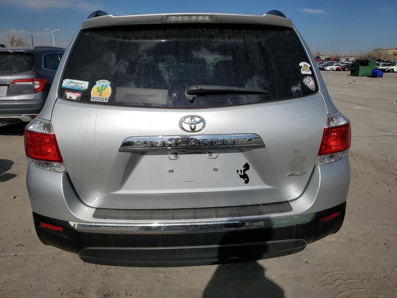 2012 Toyota Highlander - Image 6