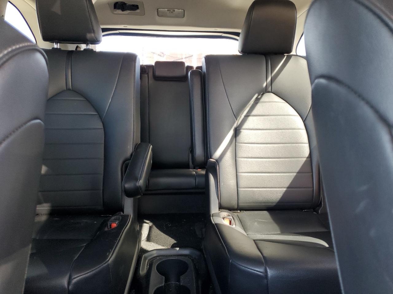 2021 Toyota Highlander - Image 10