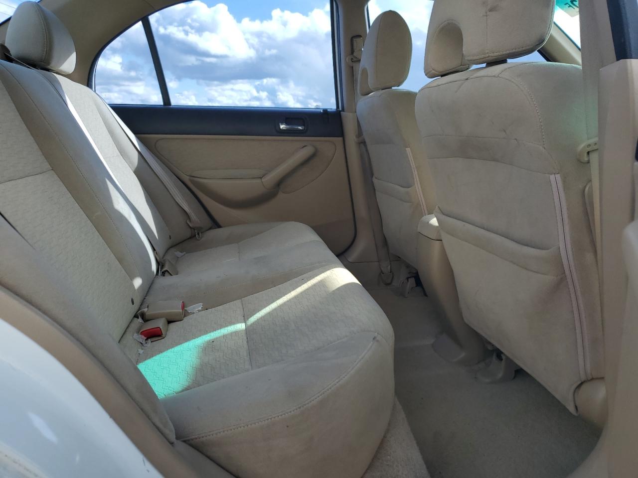 2004 Honda Civic - Image 10