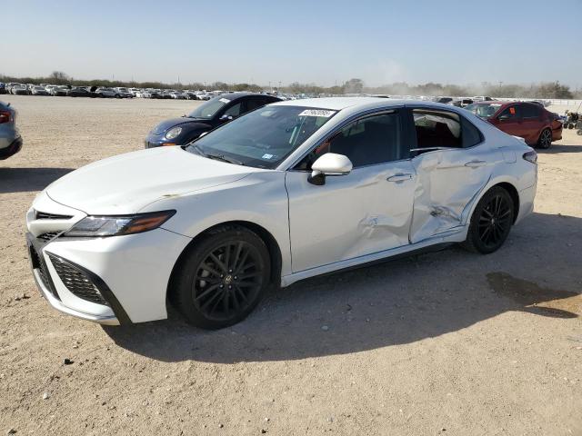  TOYOTA CAMRY 2021 White