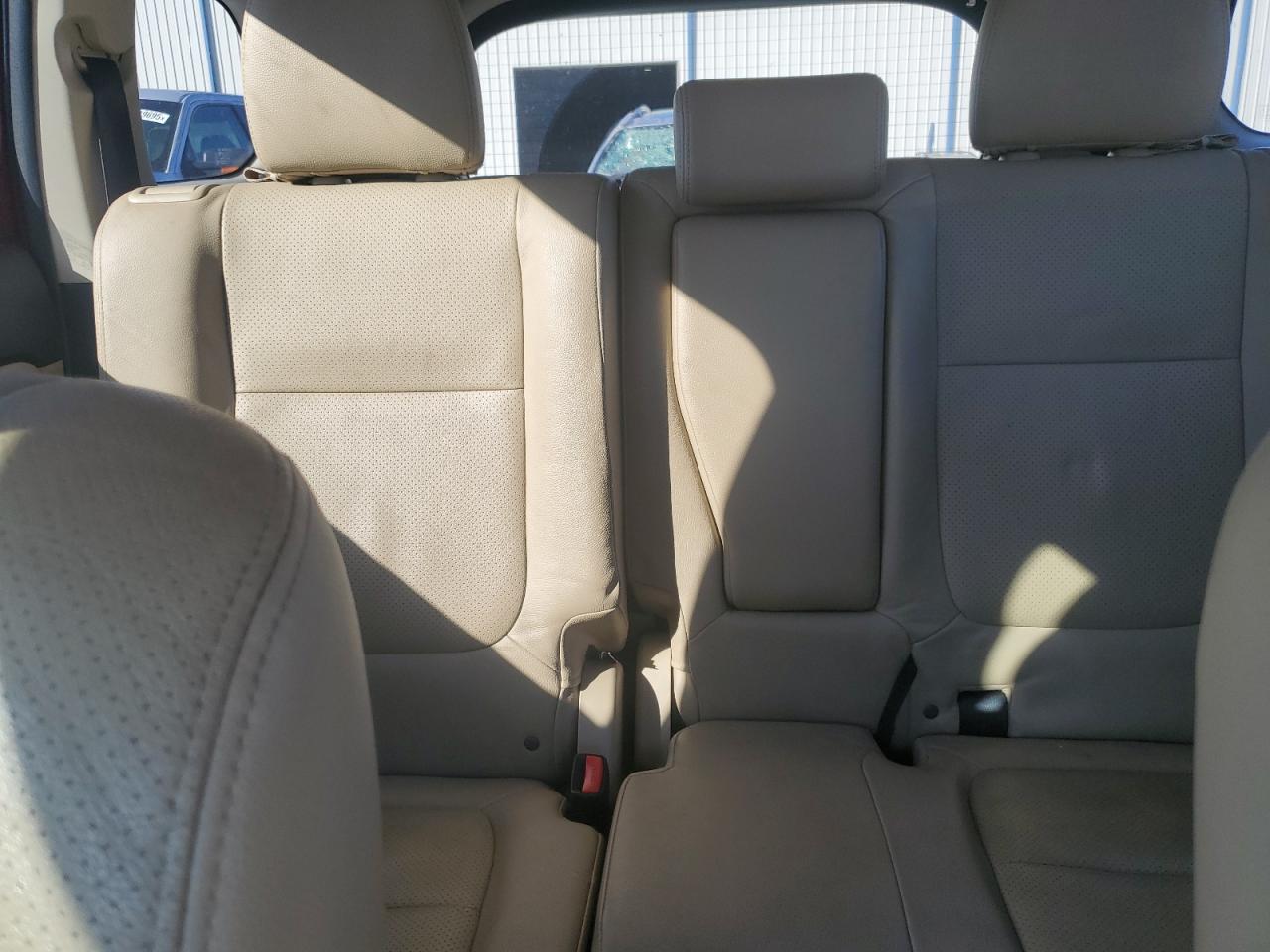 2017 Mitsubishi Outlander - Image 10