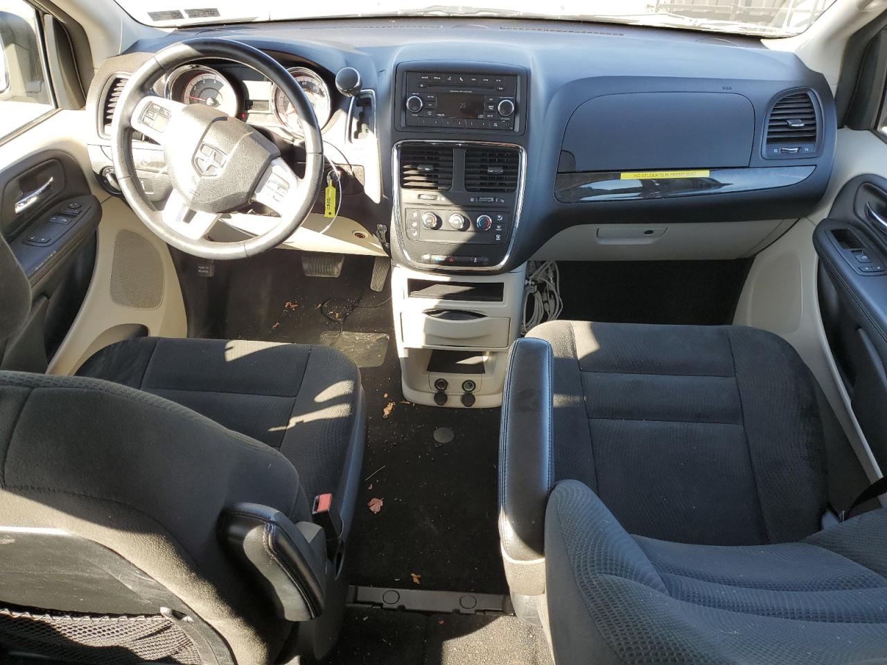 2015 Dodge Caravan - Image 8