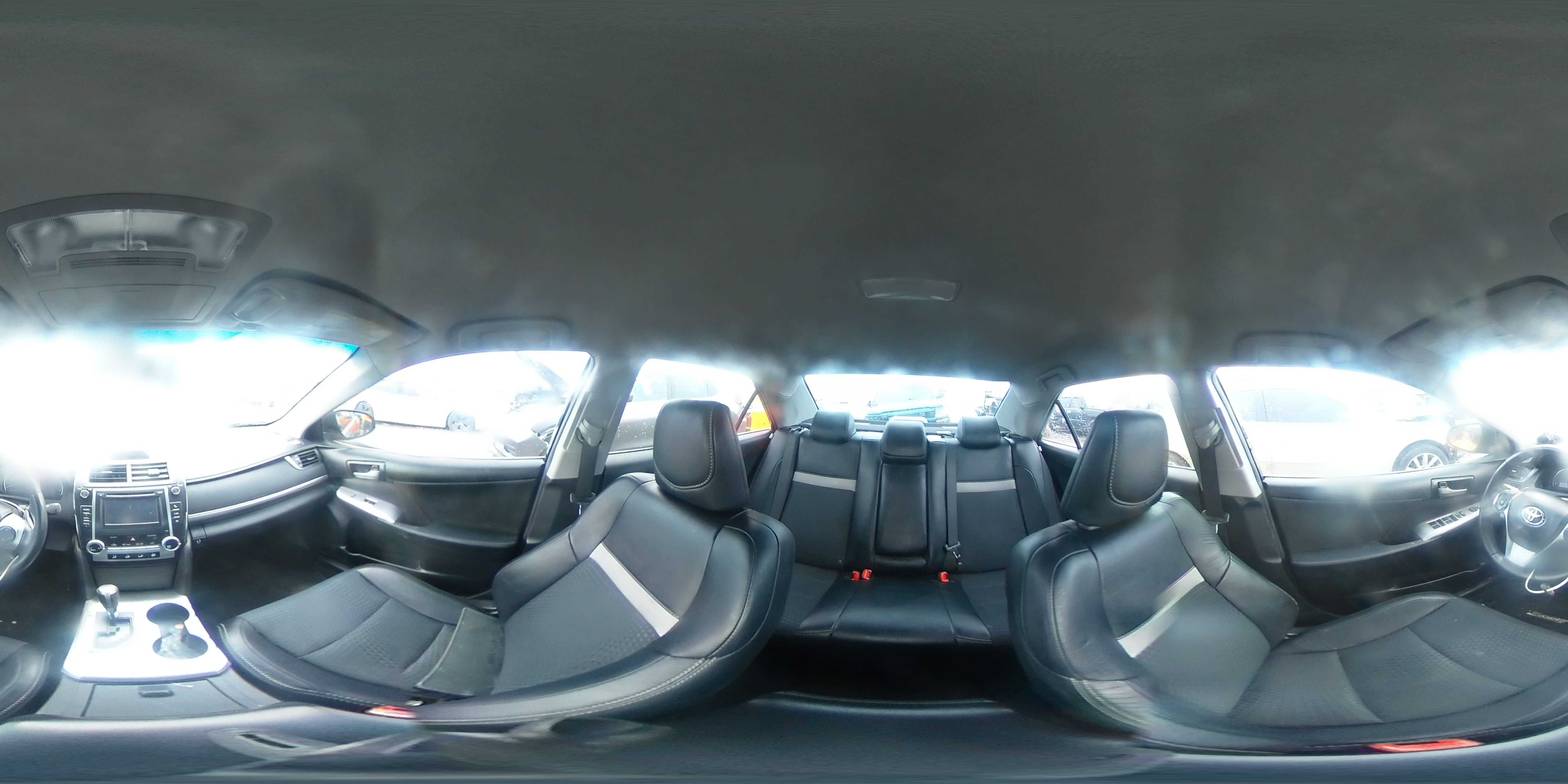 2013 Toyota Camry - Image 13