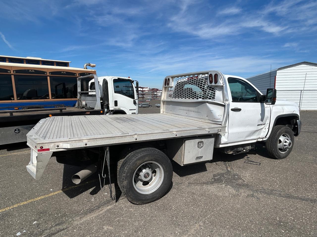 2018 GMC Sierra - Image 3