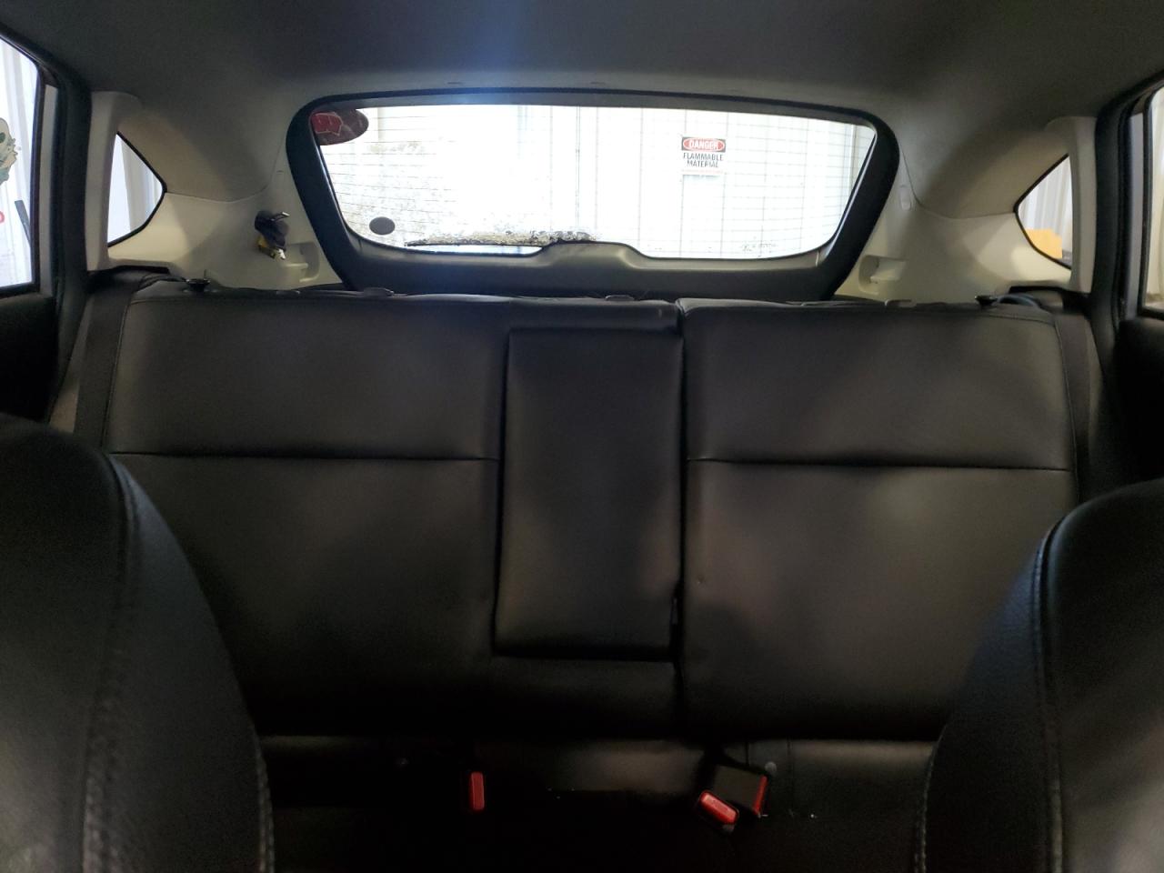2015 Subaru XV - Image 10