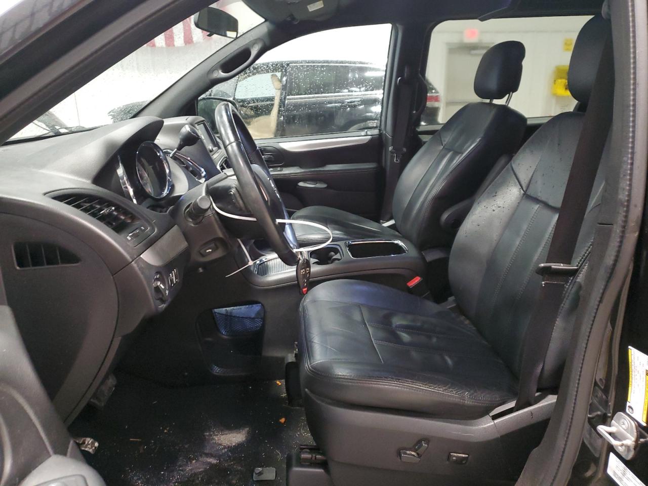 2014 Dodge Caravan - Image 7