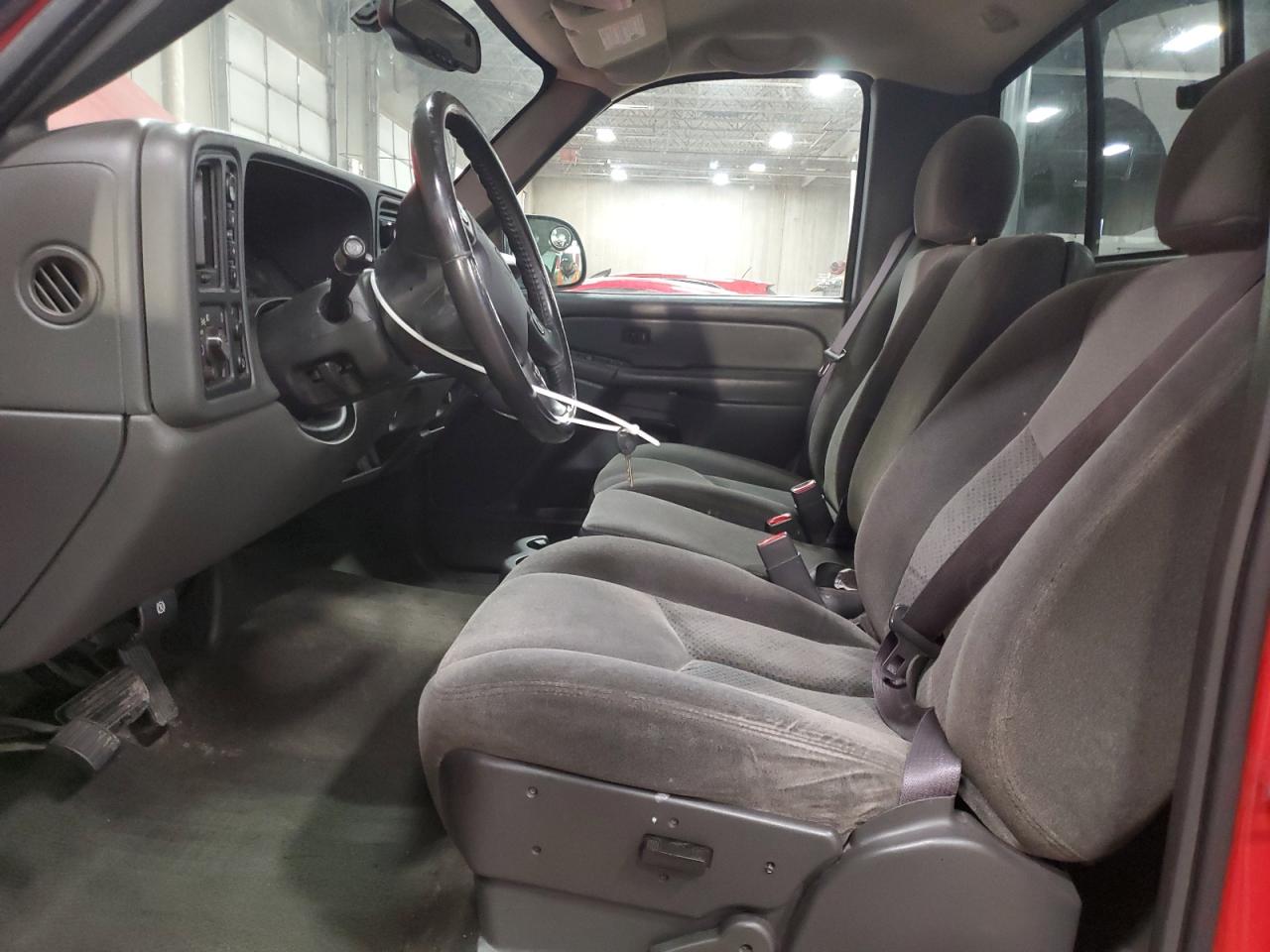 2005 Chevrolet Silverado - Image 7