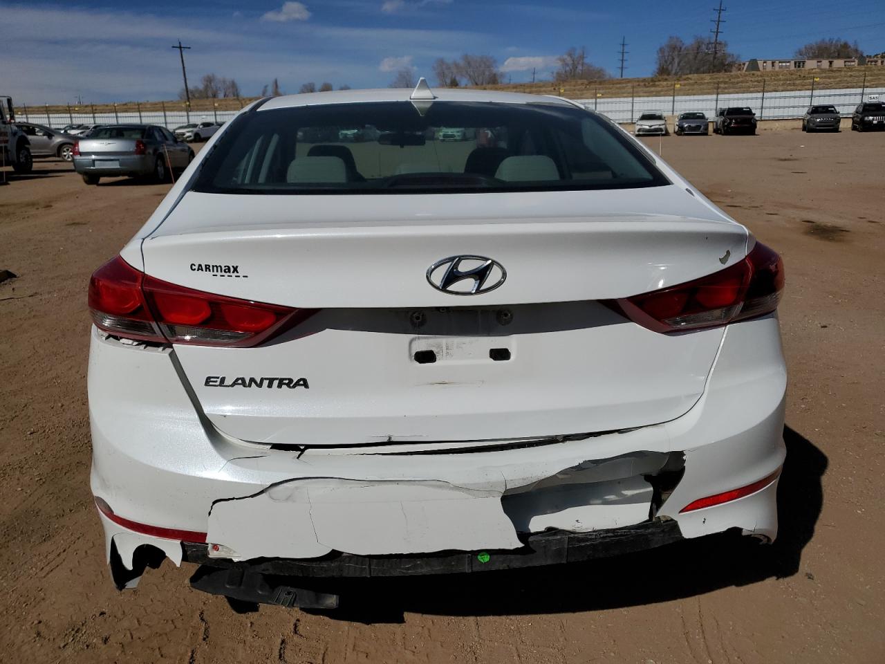 2017 Hyundai Elantra - Image 6