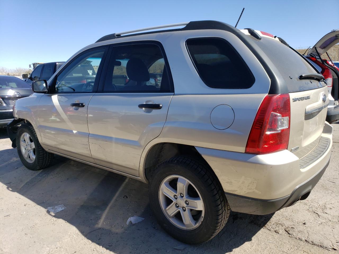 2009 Kia Sportage - Image 2