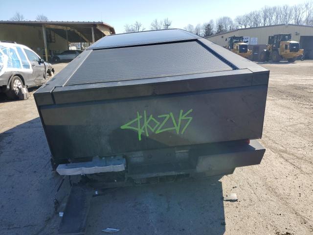  TESLA CYBERTRUCK 2024 Сріблястий