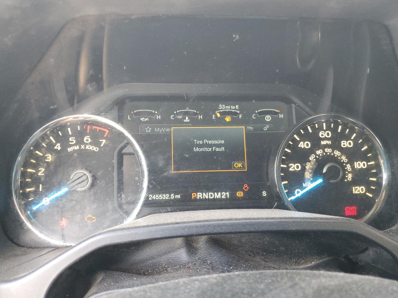 2015 Ford F-150 - Image 9