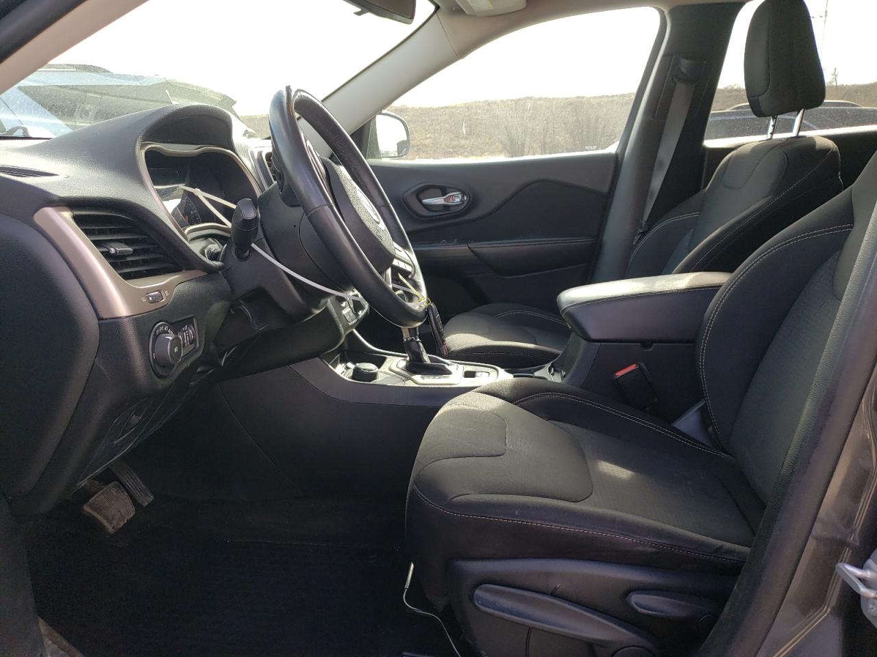 2015 Jeep Grand Cherokee - Image 7