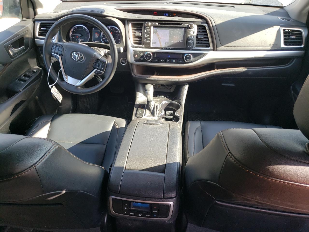 2019 Toyota Highlander - Image 8