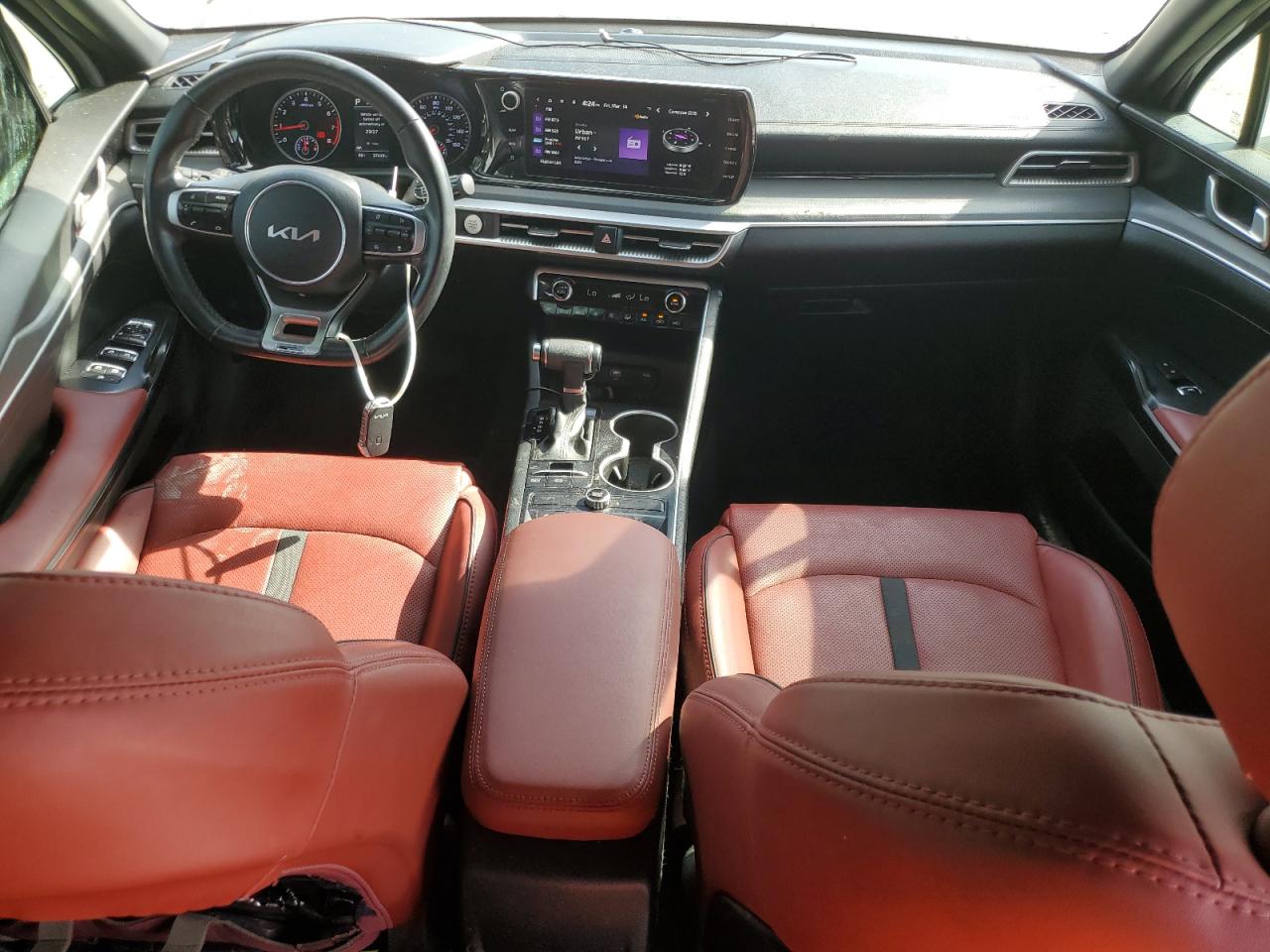 2023 Kia K5 - Image 8