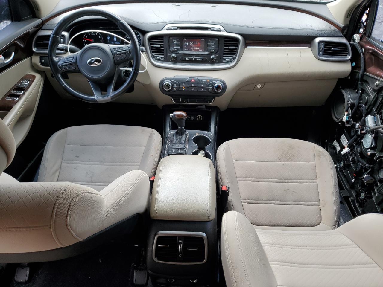 2016 Kia Sorento - Image 8
