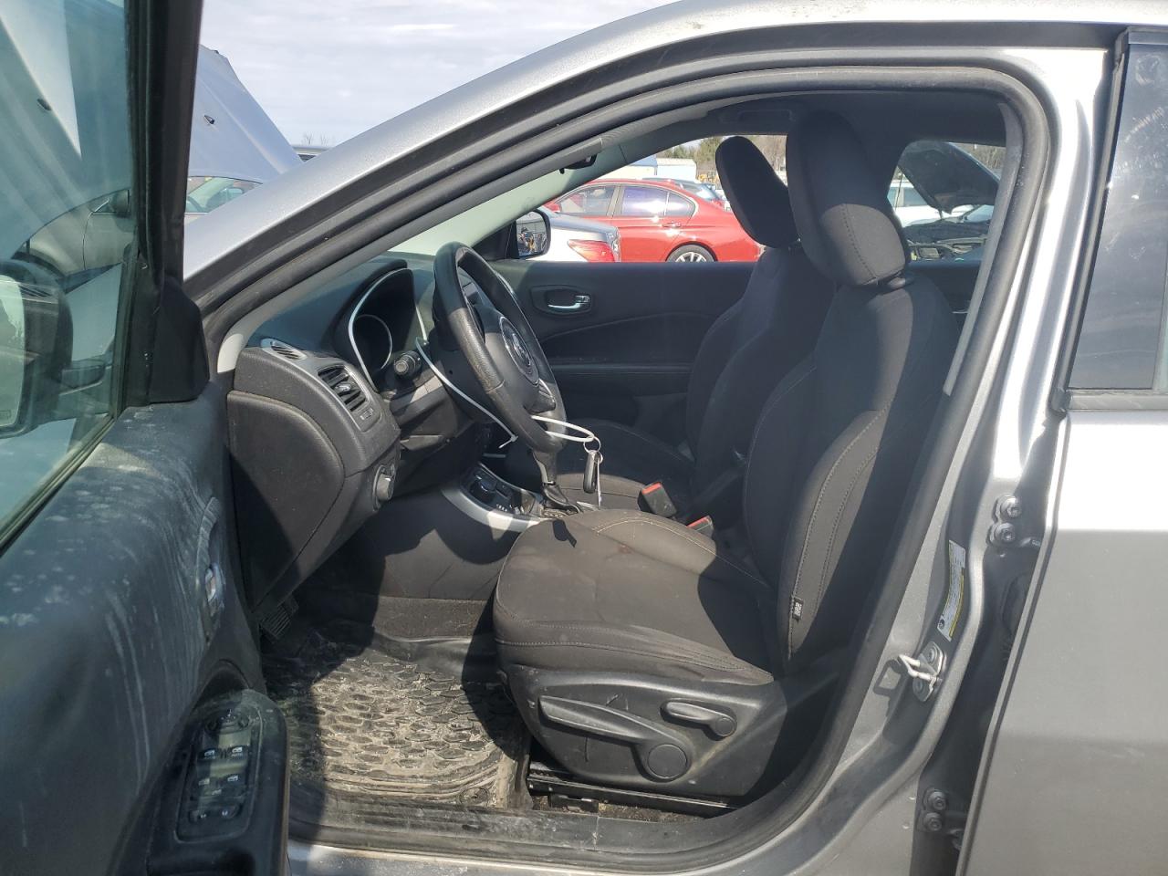 2019 Jeep Compass - Image 7