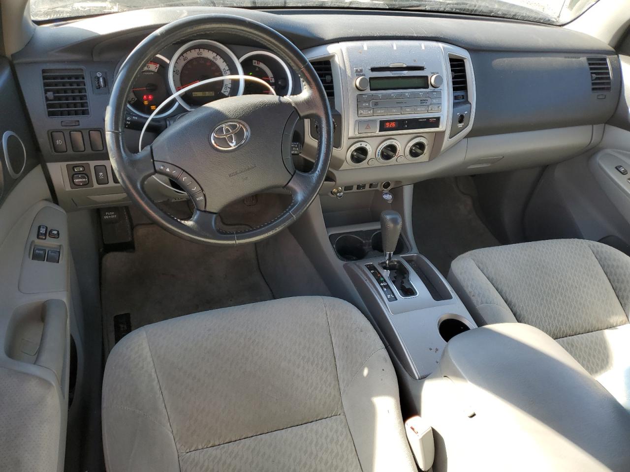2011 Toyota Tacoma - Image 8