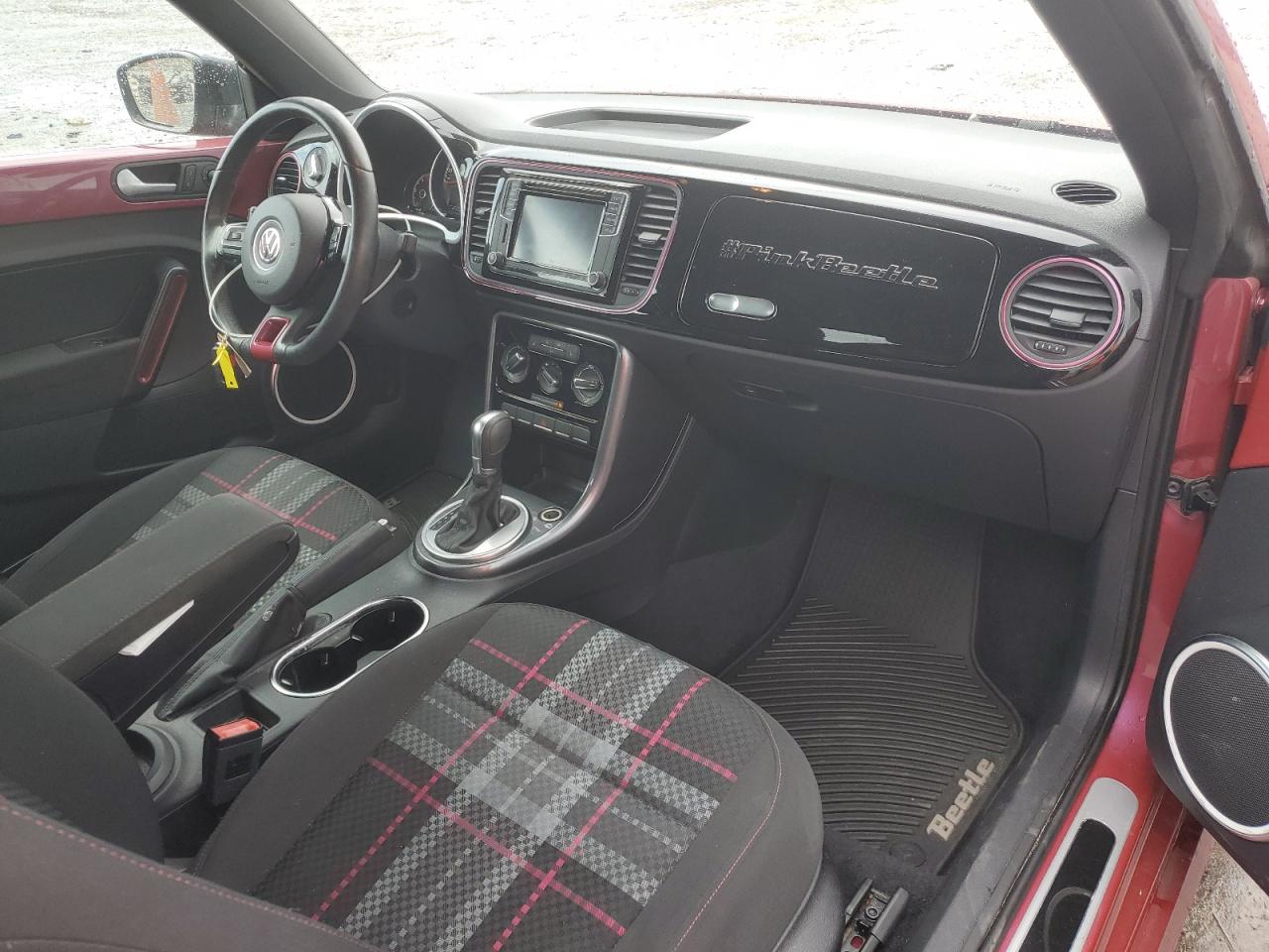 2017 Volkswagen Beetle - Image 8