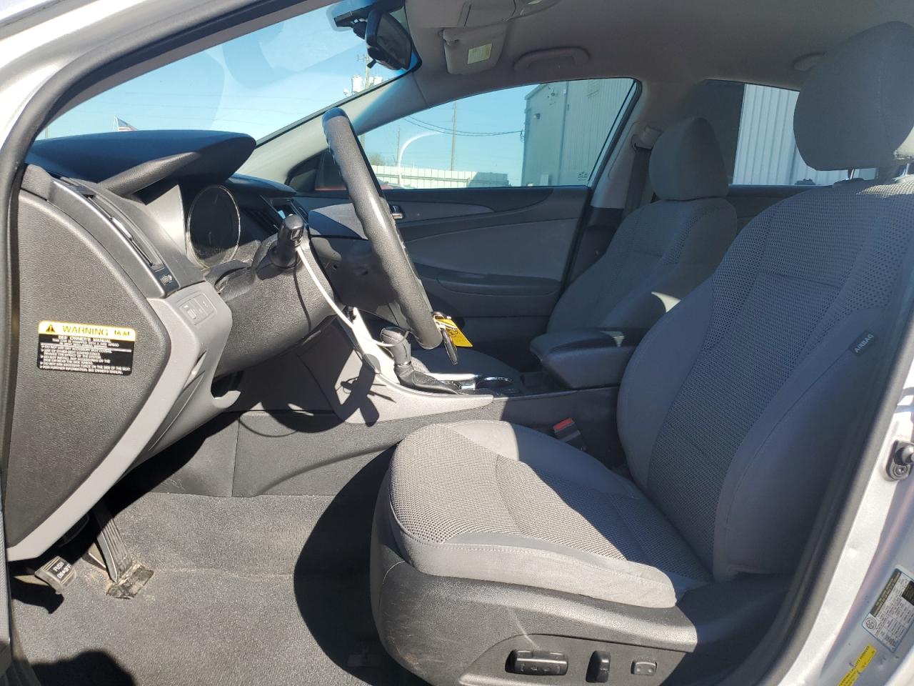 2013 Hyundai Sonata - Image 7