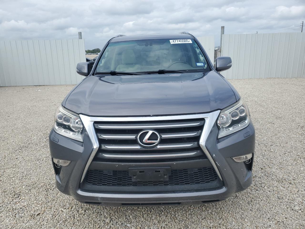 2015 Lexus GX - Image 5