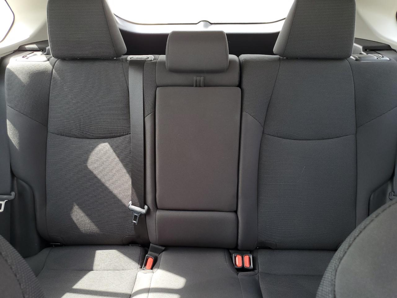2019 Toyota RAV 4 - Image 10