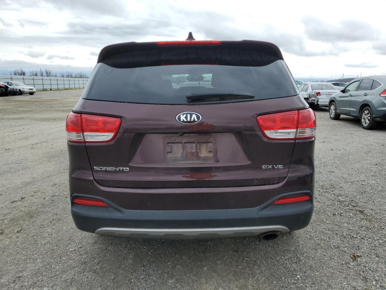 2016 Kia Sorento - Image 6