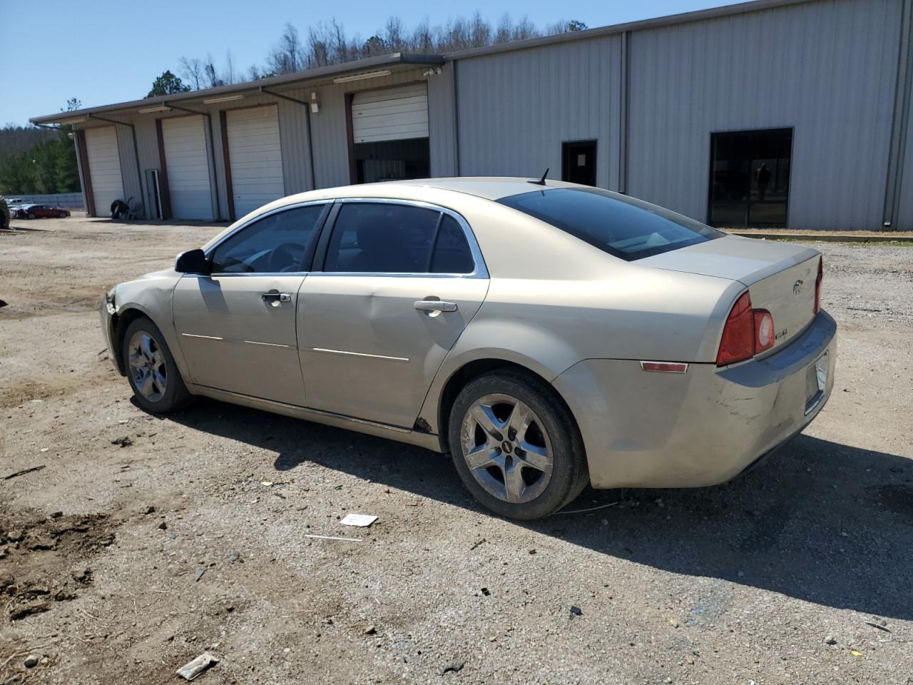 2009 Chevrolet Malibu - Image 2