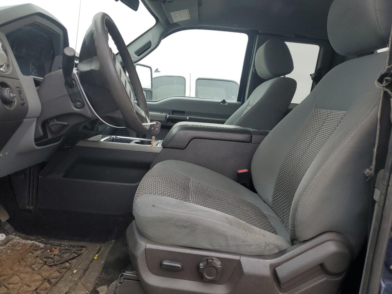 2012 Ford F250 - Image 7