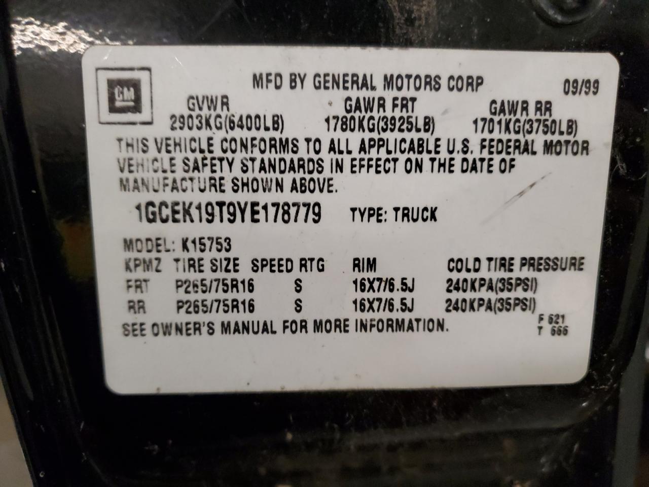 2000 Chevrolet Silverado - Image 12