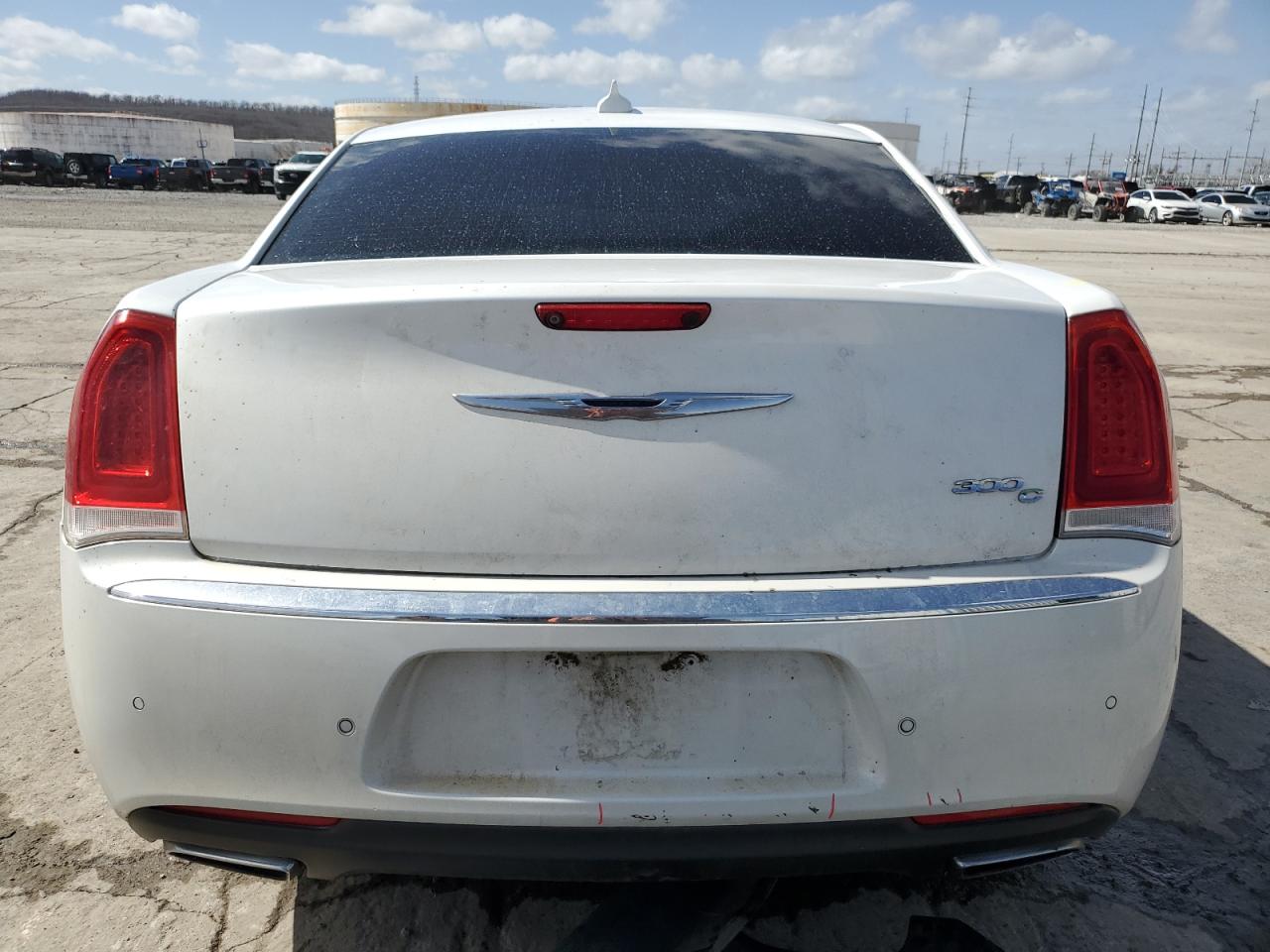 2015 Chrysler 300 - Image 6