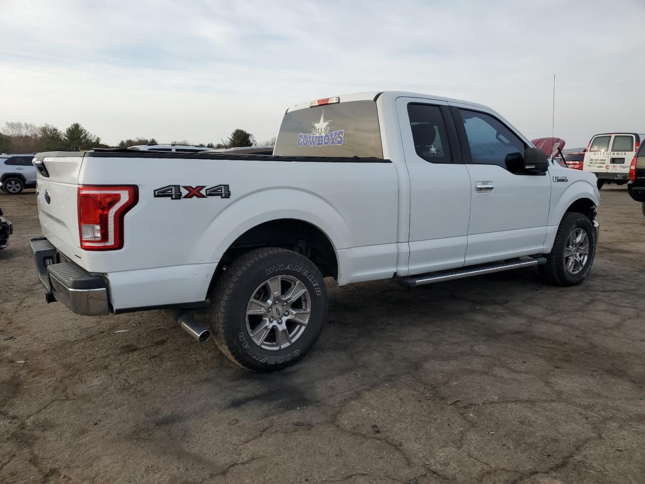 2015 Ford F-150 - Image 3