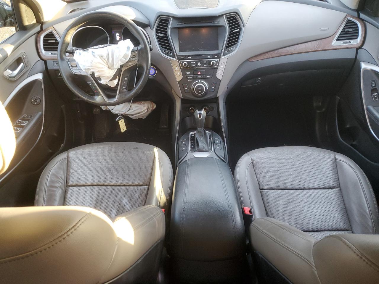 2018 Hyundai Santa Fe - Image 8