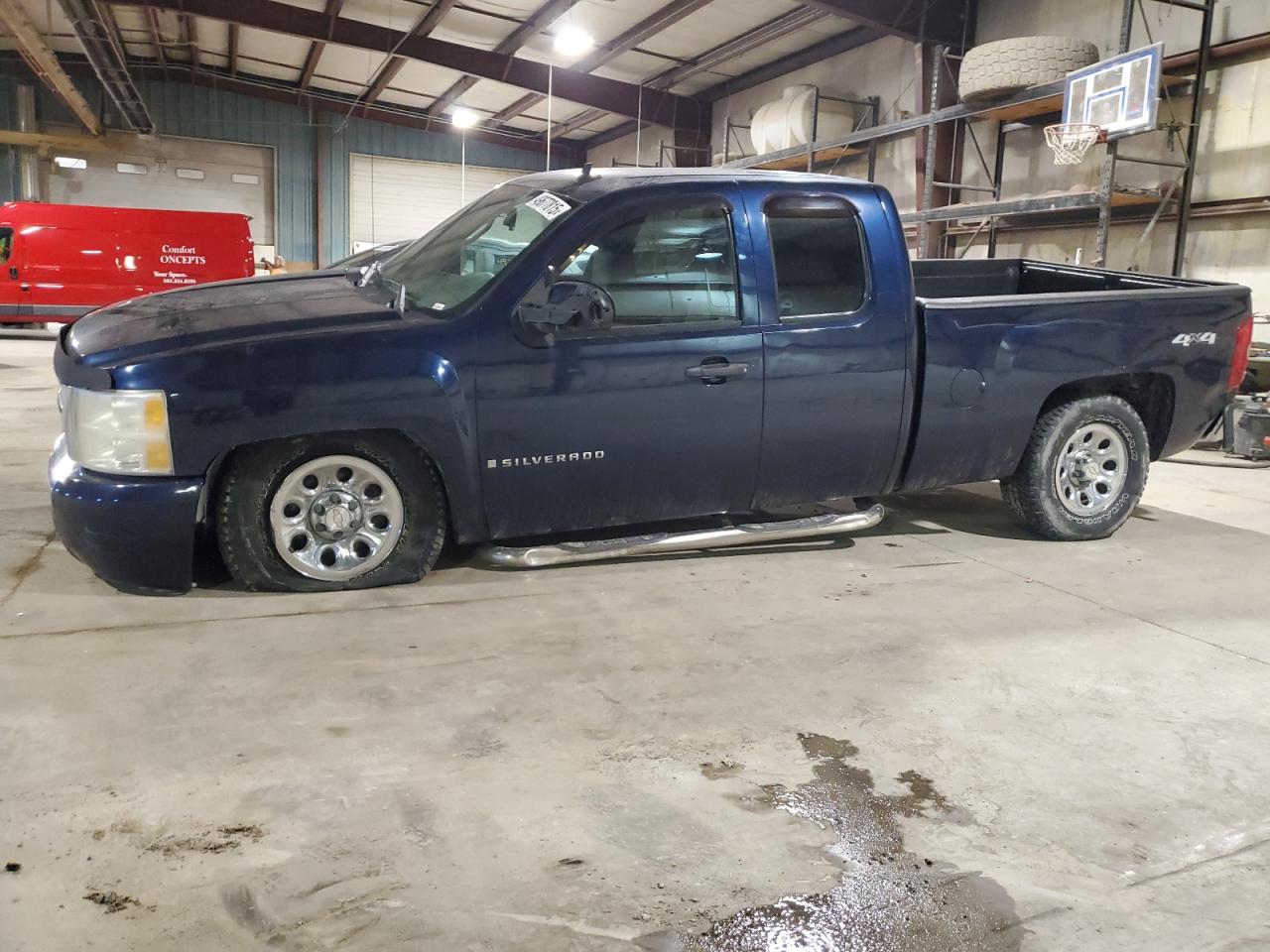 2009 Chevrolet Silverado K1500 for Sale in Eldridge, IA - Minor Dent/Scratches