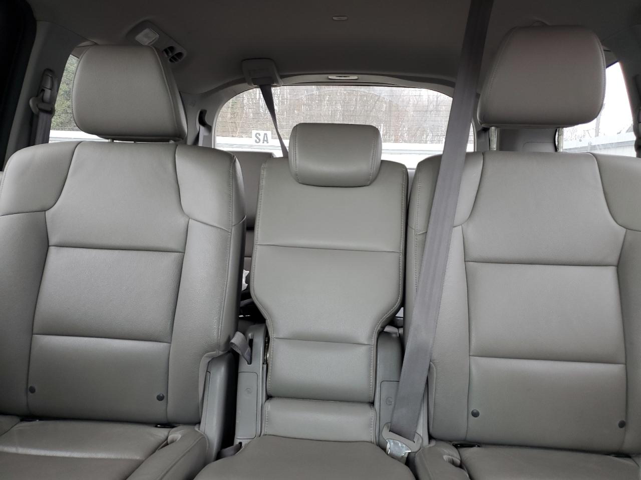 2017 Honda Odyssey - Image 10