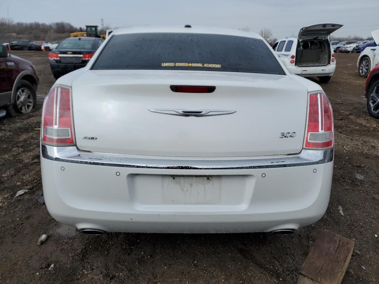 2011 Chrysler 300 - Image 6